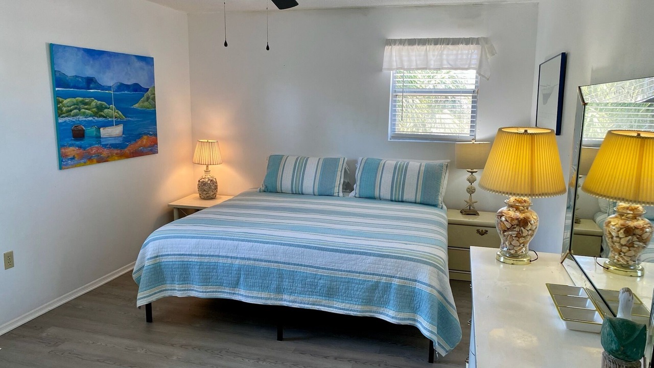 Photo of Bedroom in Alligator Point