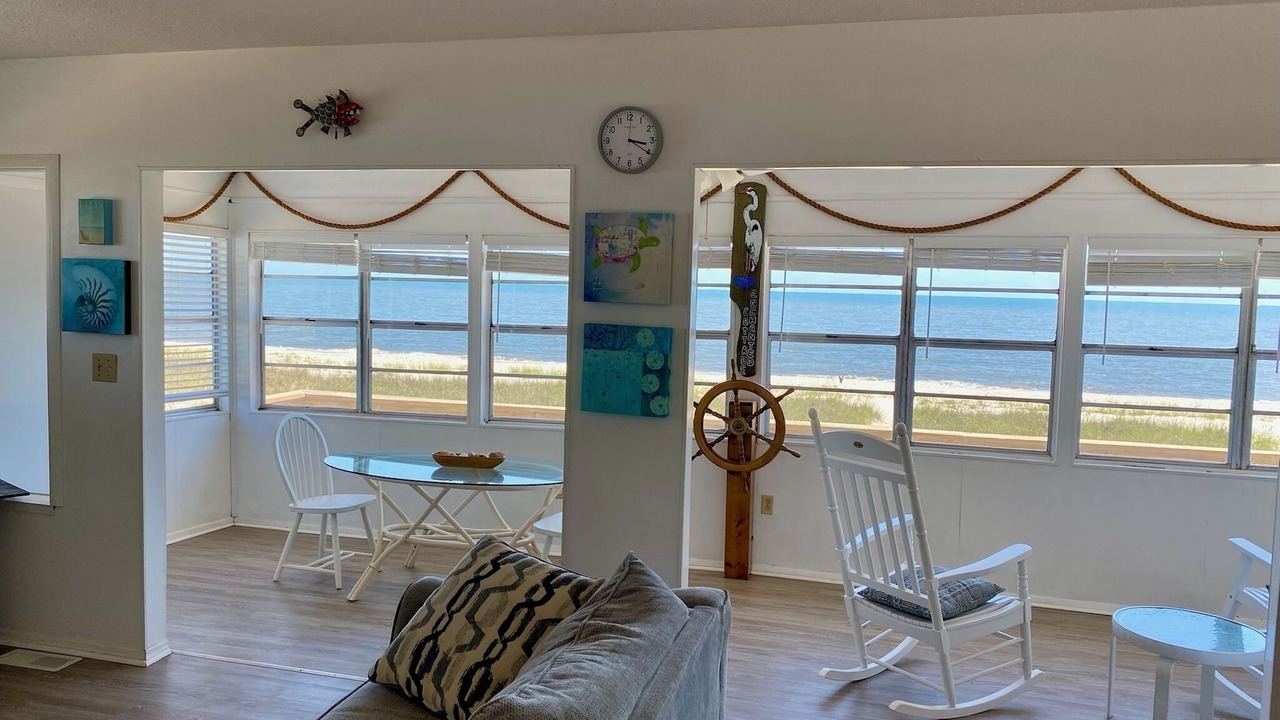 Photo of Livingroom in Alligator Point