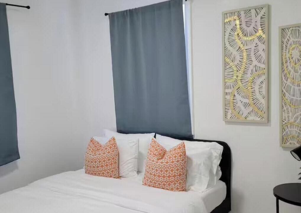 Photo of Bedroom in Overtown