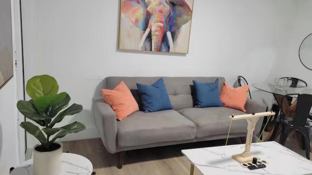 Photo of Livingroom in Overtown