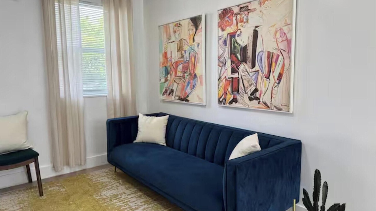 Photo of Livingroom in Overtown