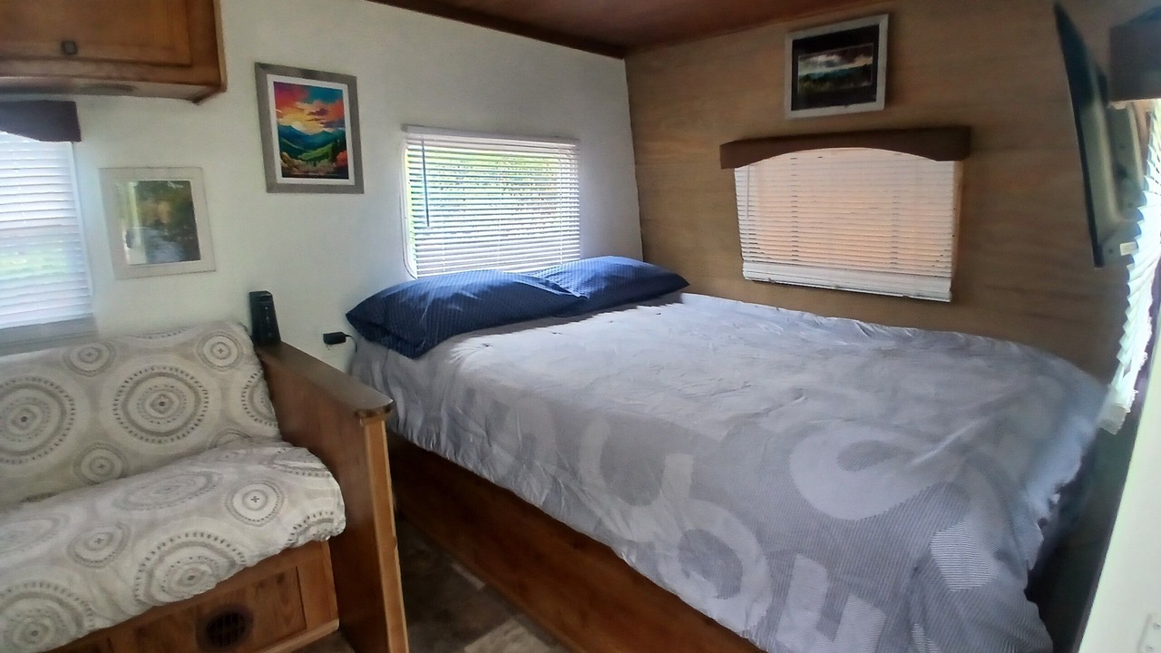 Photo of Bedroom in Mayo