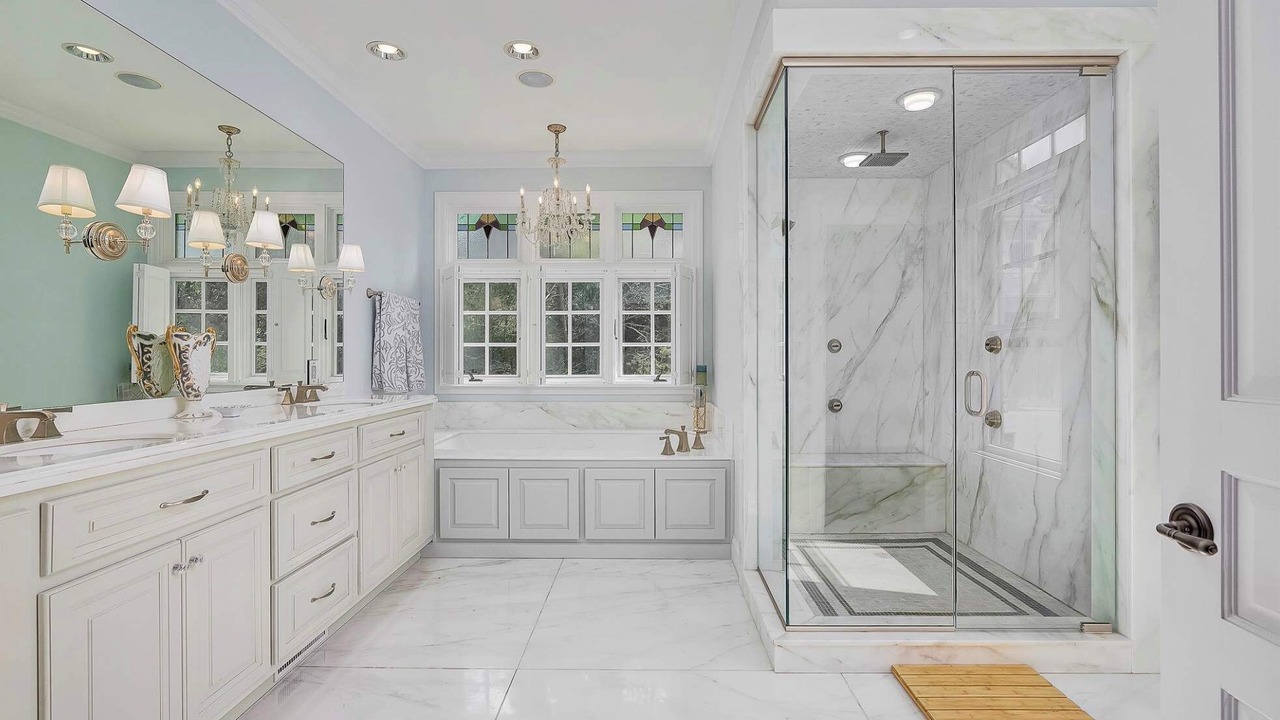 Photo of Bathroom in Mentone