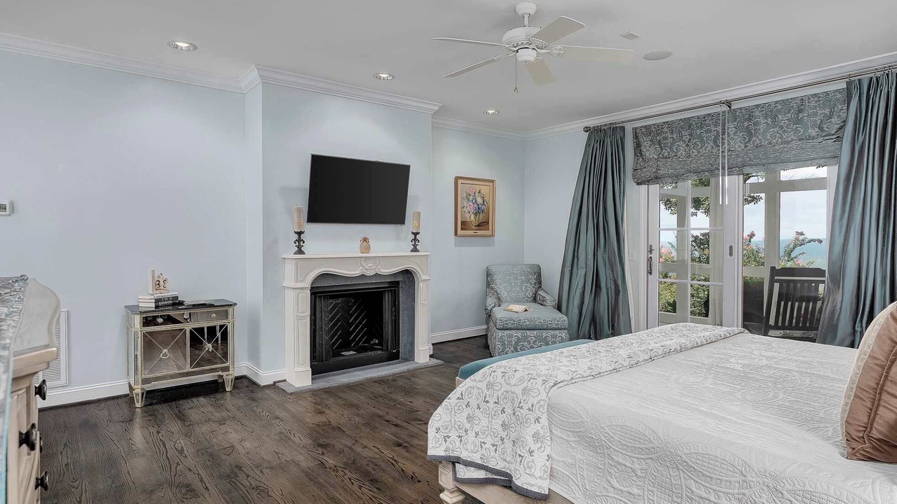 Photo of Bedroom in Mentone