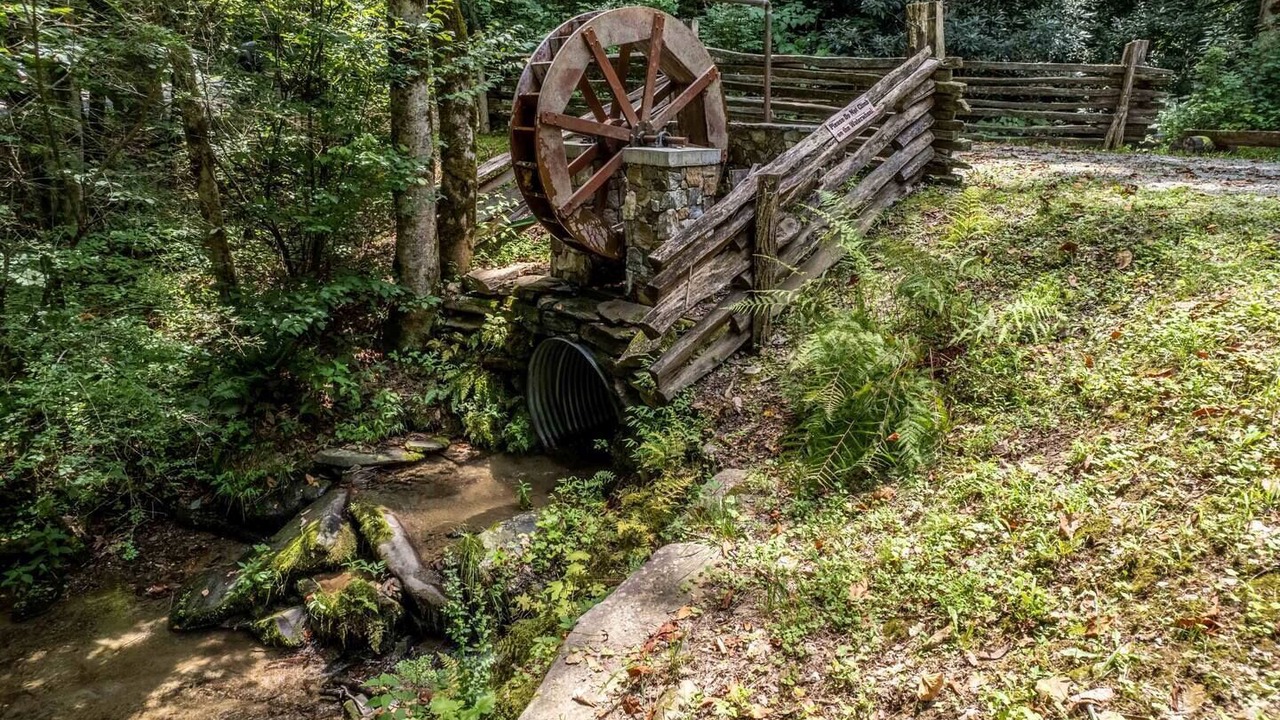 Photo of Others in Bryson City