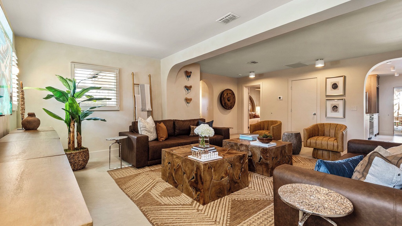 Photo of Livingroom in Crescent Beach