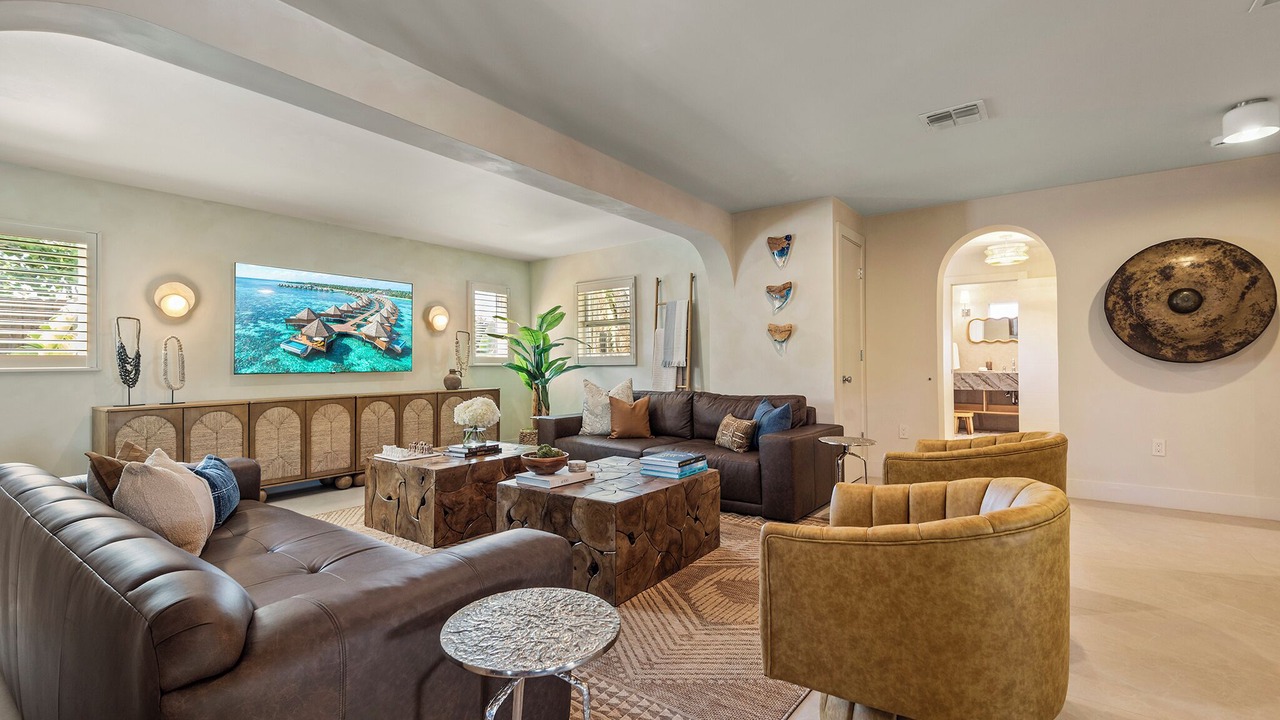 Photo of Livingroom in Crescent Beach