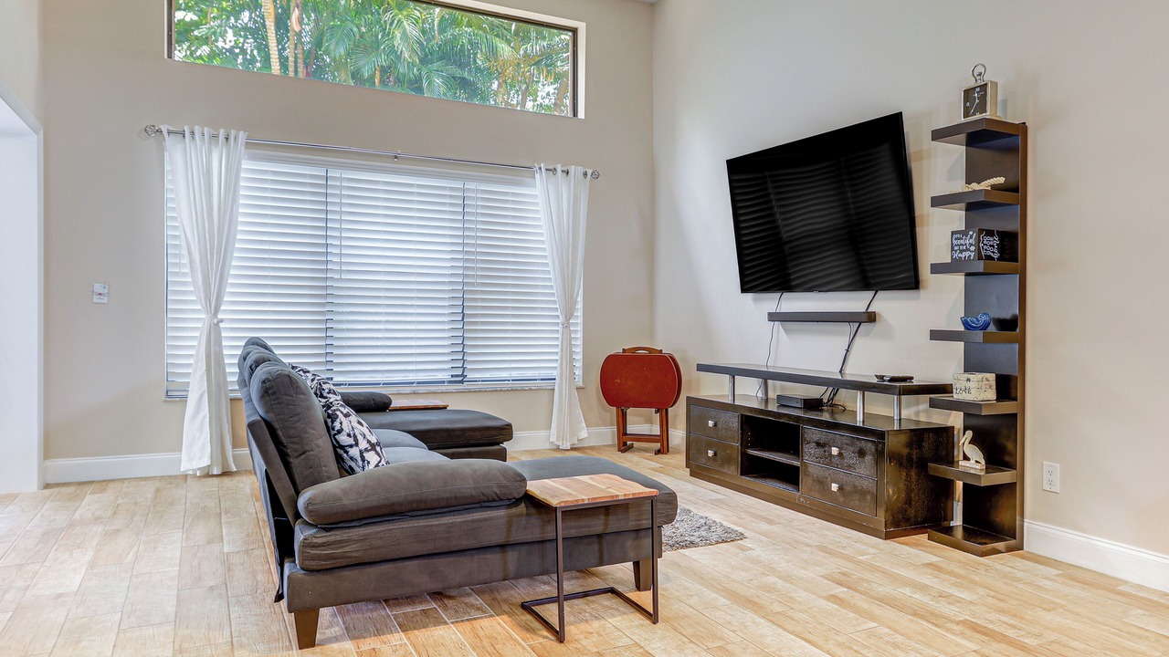 Photo of Livingroom in Palm City