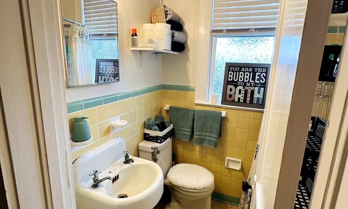 Photo of Bathroom in University Heights