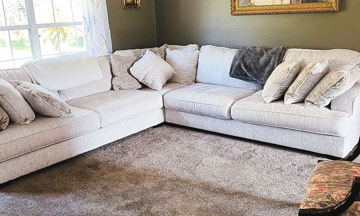 Photo of Livingroom in Gulf Breeze