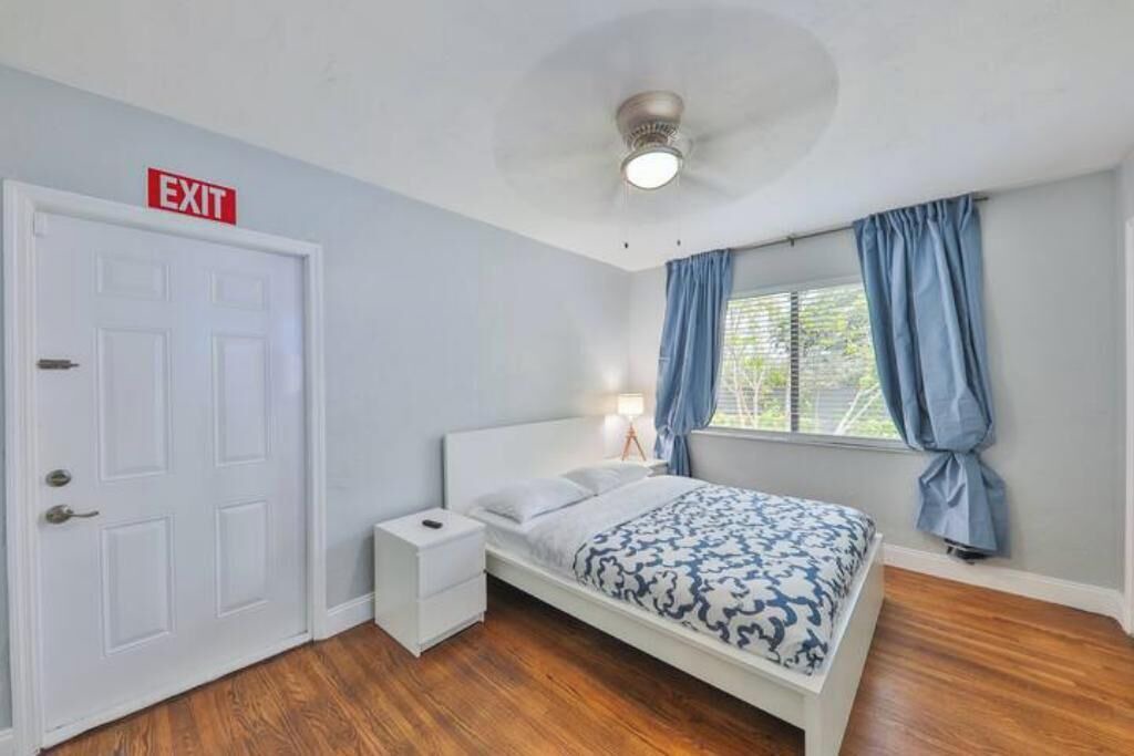 Photo of Bedroom in Sunset