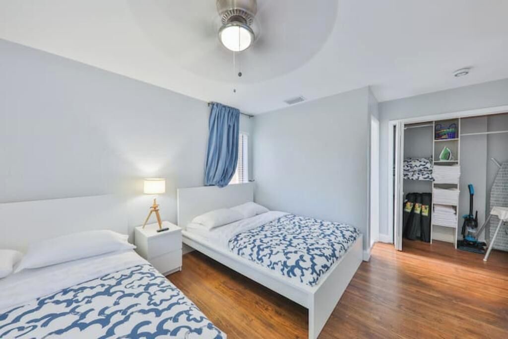 Photo of Bedroom in Sunset