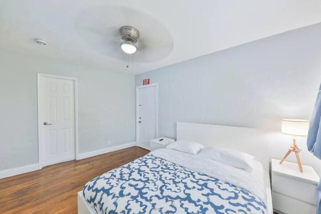 Photo of Bedroom in Sunset