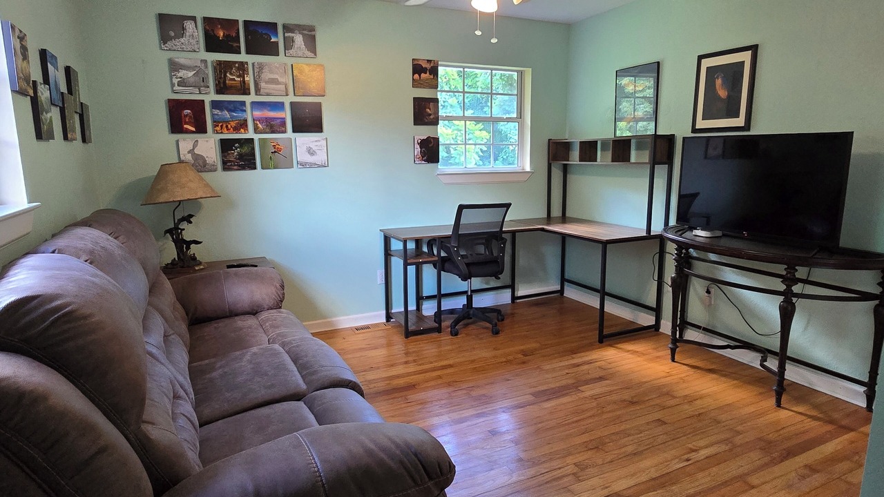 Photo of Livingroom in Tallahassee