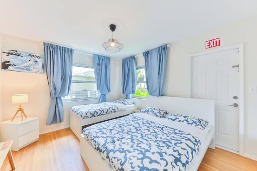 Photo of Bedroom in Royal Poinciana