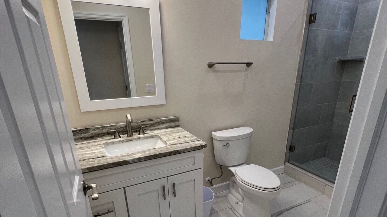 Photo of Bathroom in Mid Island