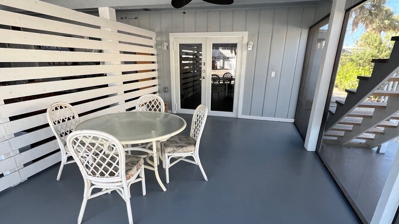 Photo of Outdoor in Mid Island