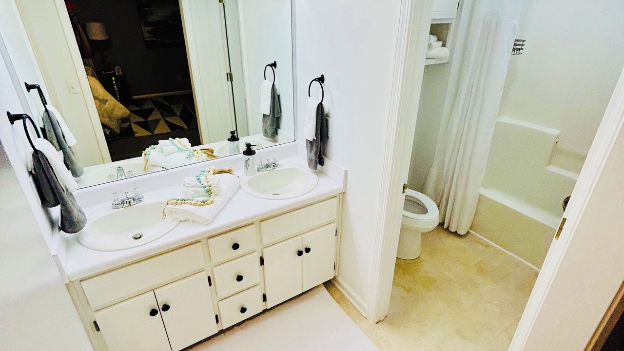 Photo of Bathroom in Enterprise