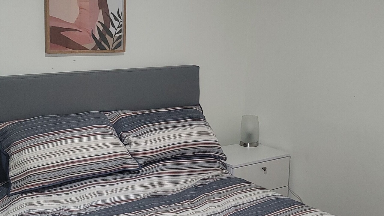 Photo of Bedroom in North Central Hollywood