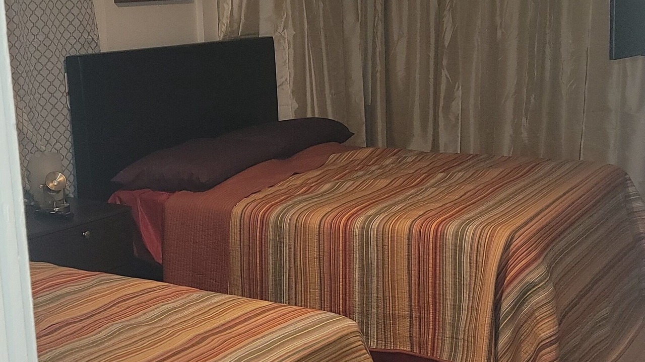 Photo of Bedroom in North Central Hollywood