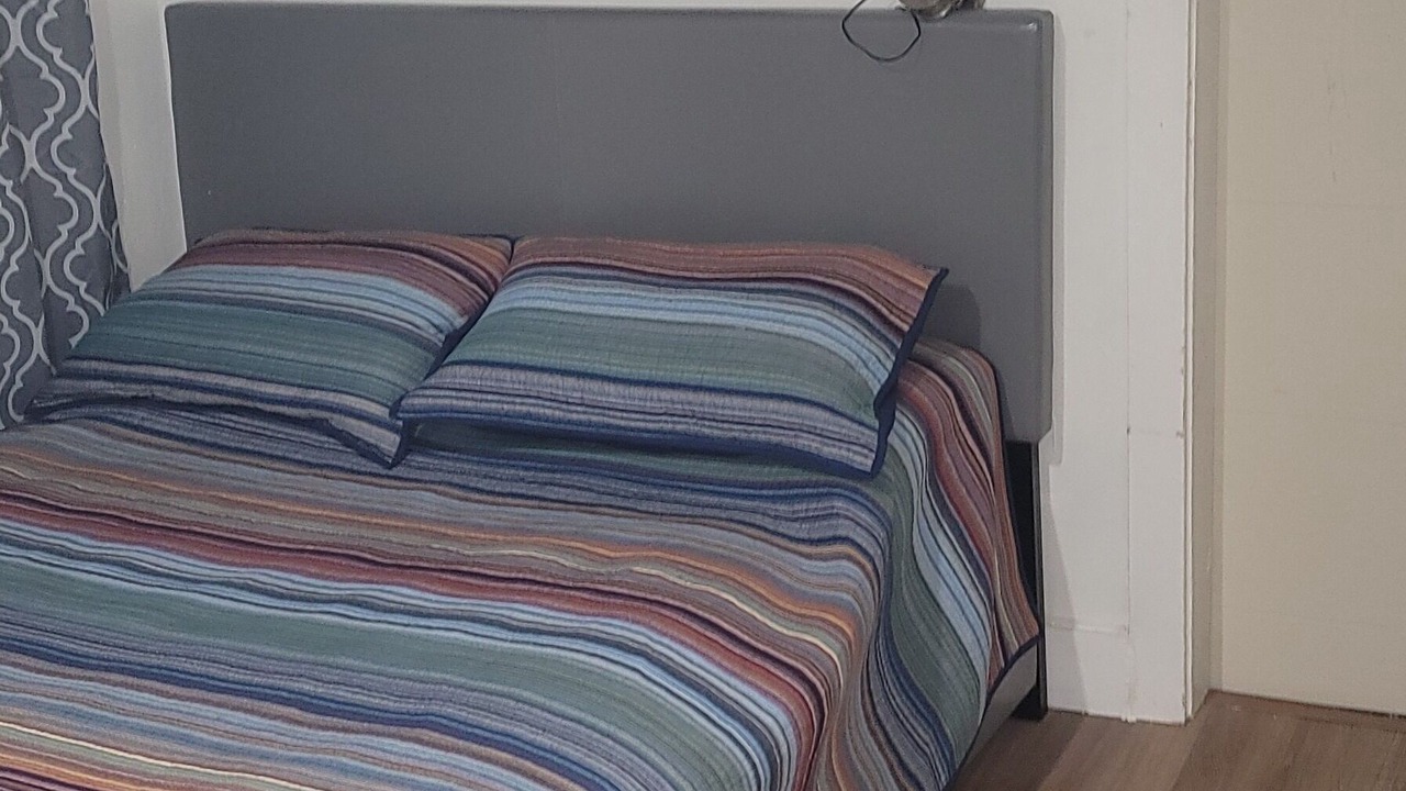 Photo of Bedroom in North Central Hollywood