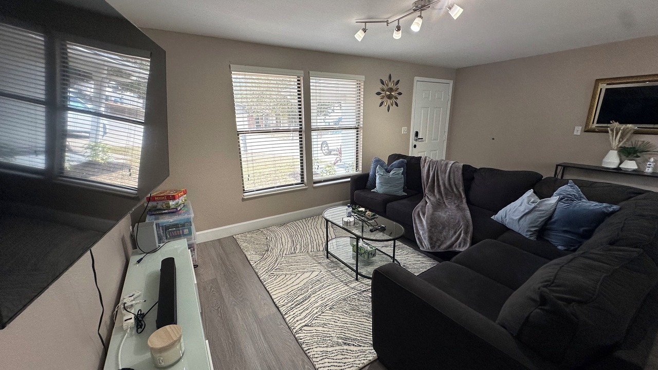 Photo of Livingroom in Fairvilla