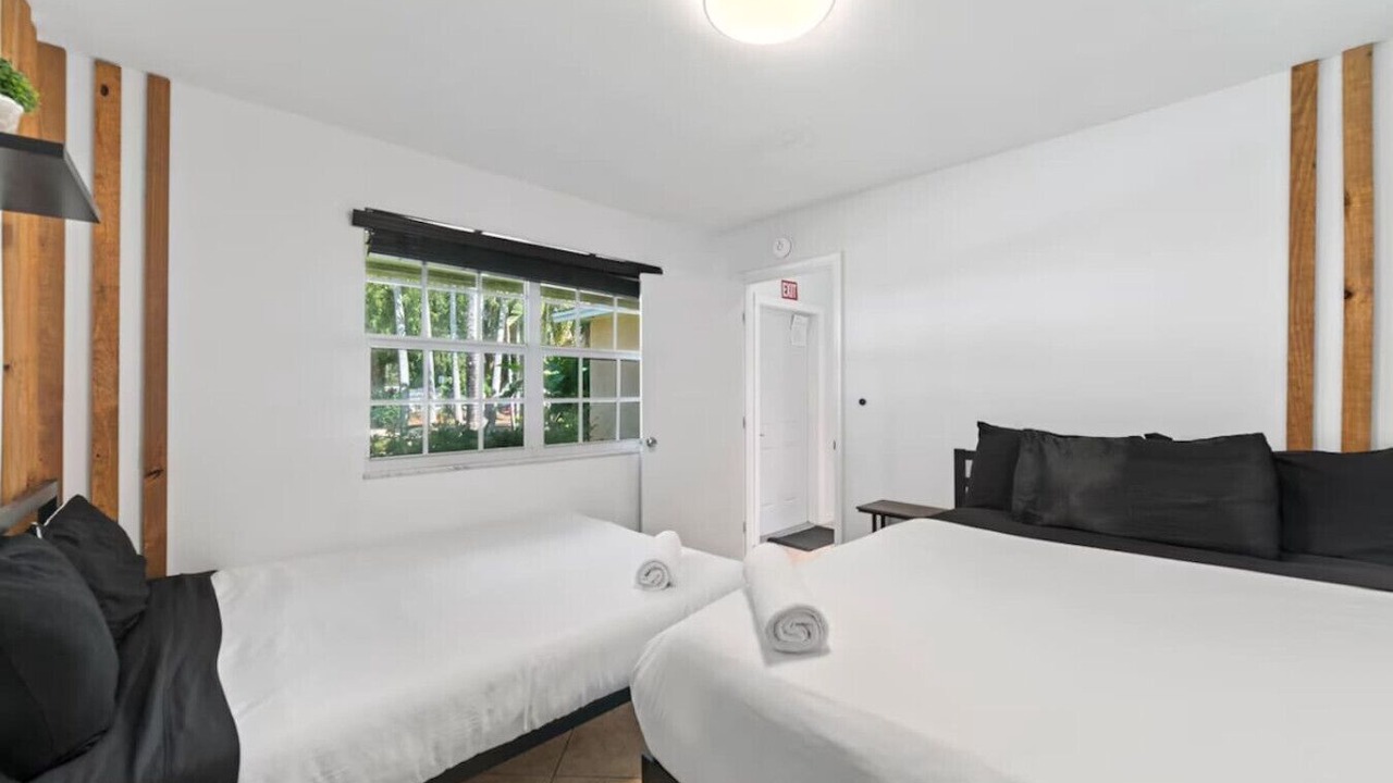 Photo of Bedroom in North Central Hollywood