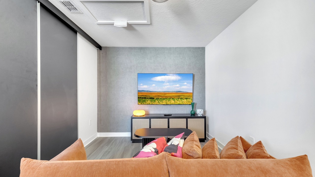 Photo of Livingroom in Lindfields