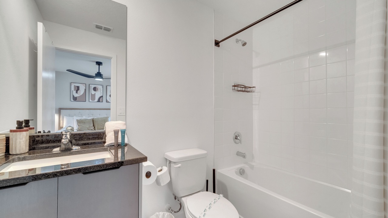 Photo of Bathroom in Lindfields