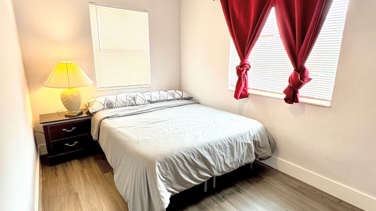 Photo of Bedroom in Allapattah