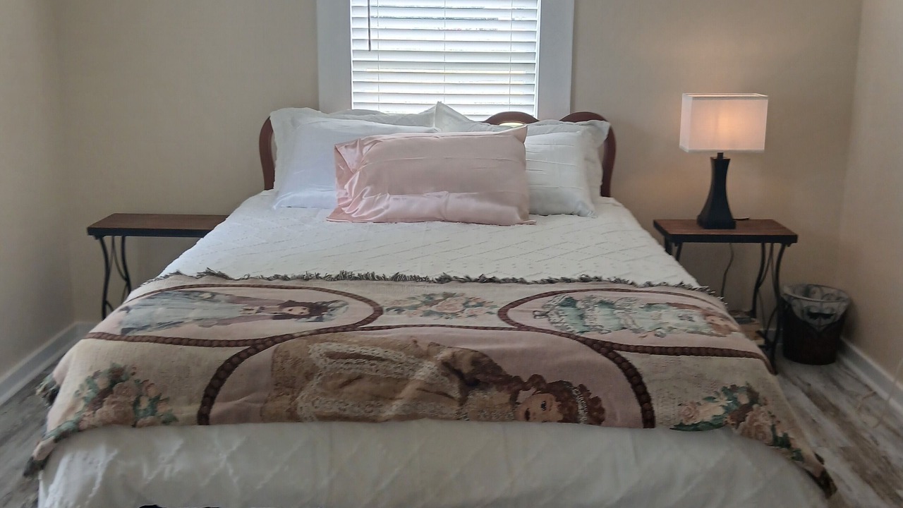 Photo of Bedroom in Holly Pond
