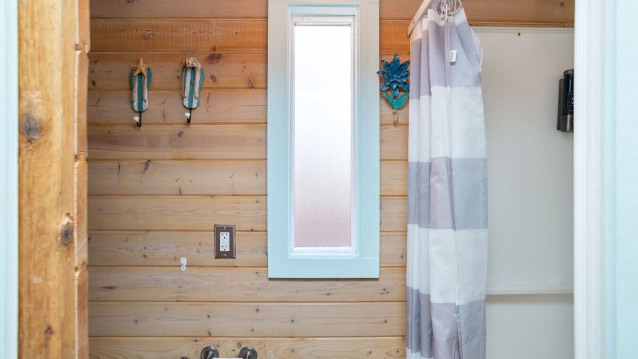 Photo of Bathroom in Umatilla