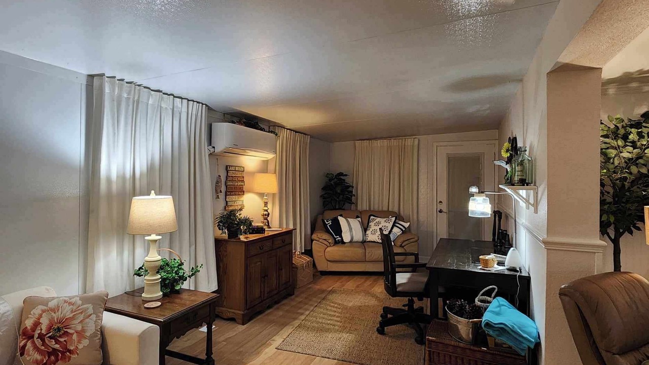Photo of Livingroom in Leesburg