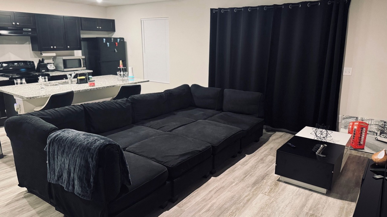 Photo of Livingroom in Northside