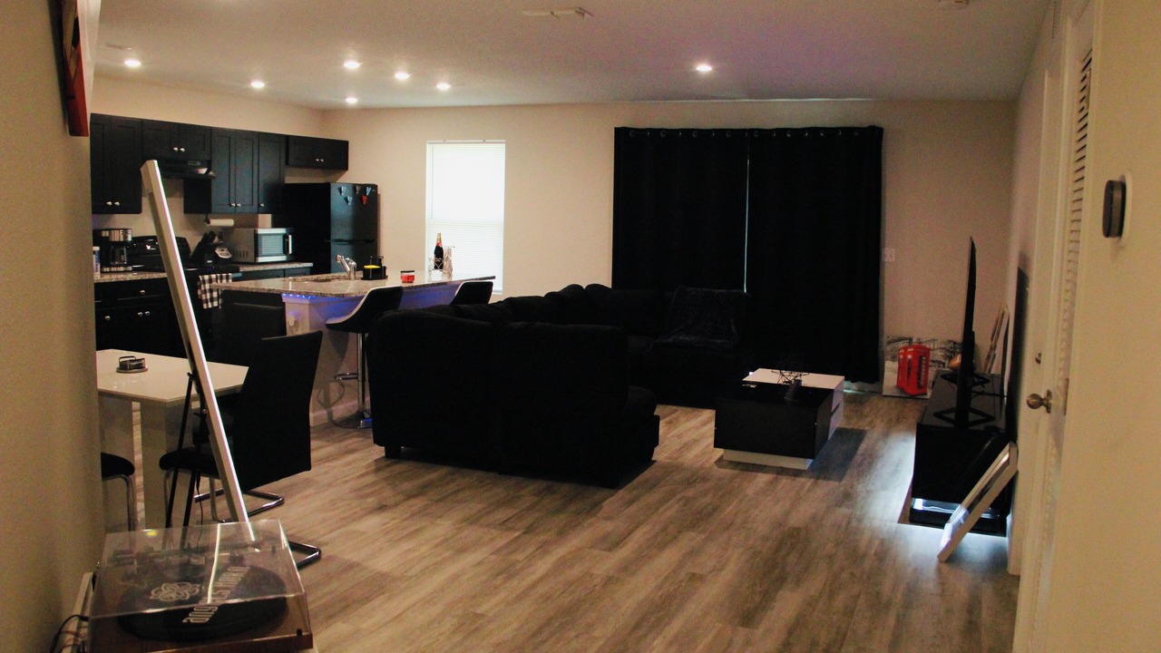 Photo of Livingroom in Northside