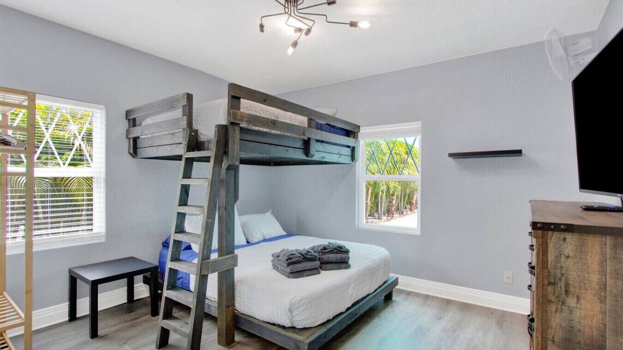Photo of Bedroom in Oakford Park