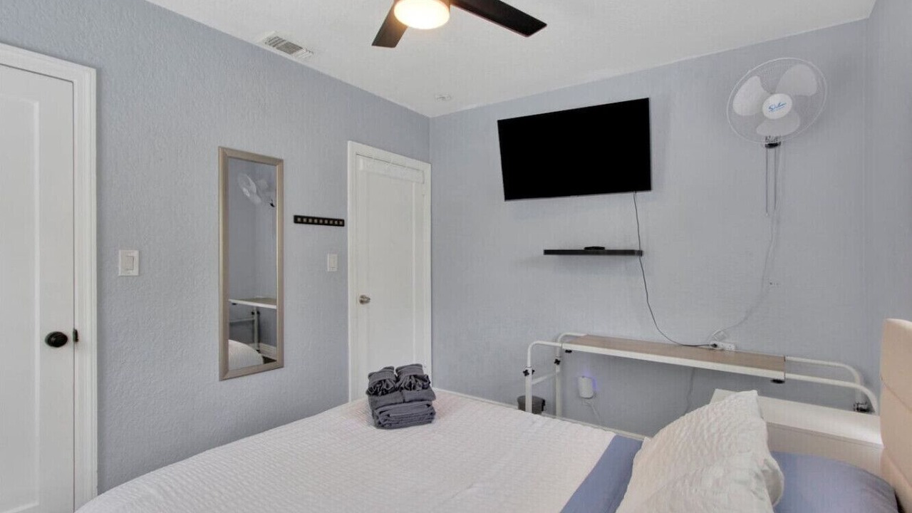 Photo of Bedroom in Oakford Park