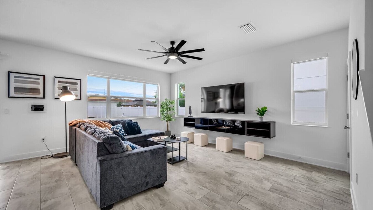 Photo of Livingroom in Tampa