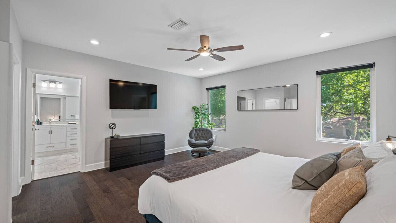 Photo of Bedroom in Riverside Heights