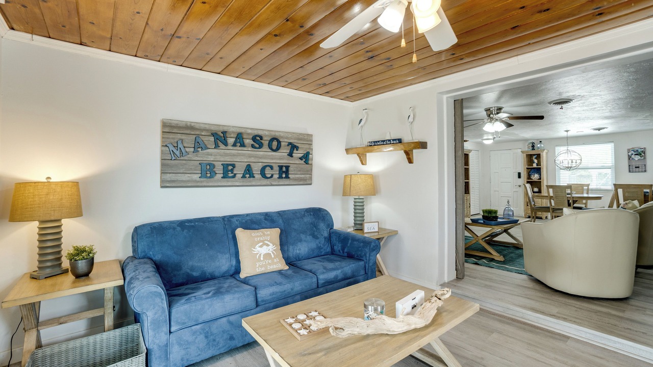 Photo of Livingroom in Englewood