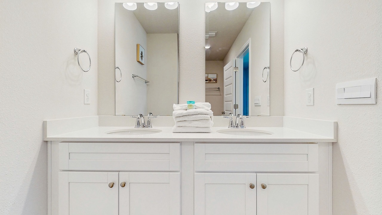 Photo of Bathroom in Gulf Breeze
