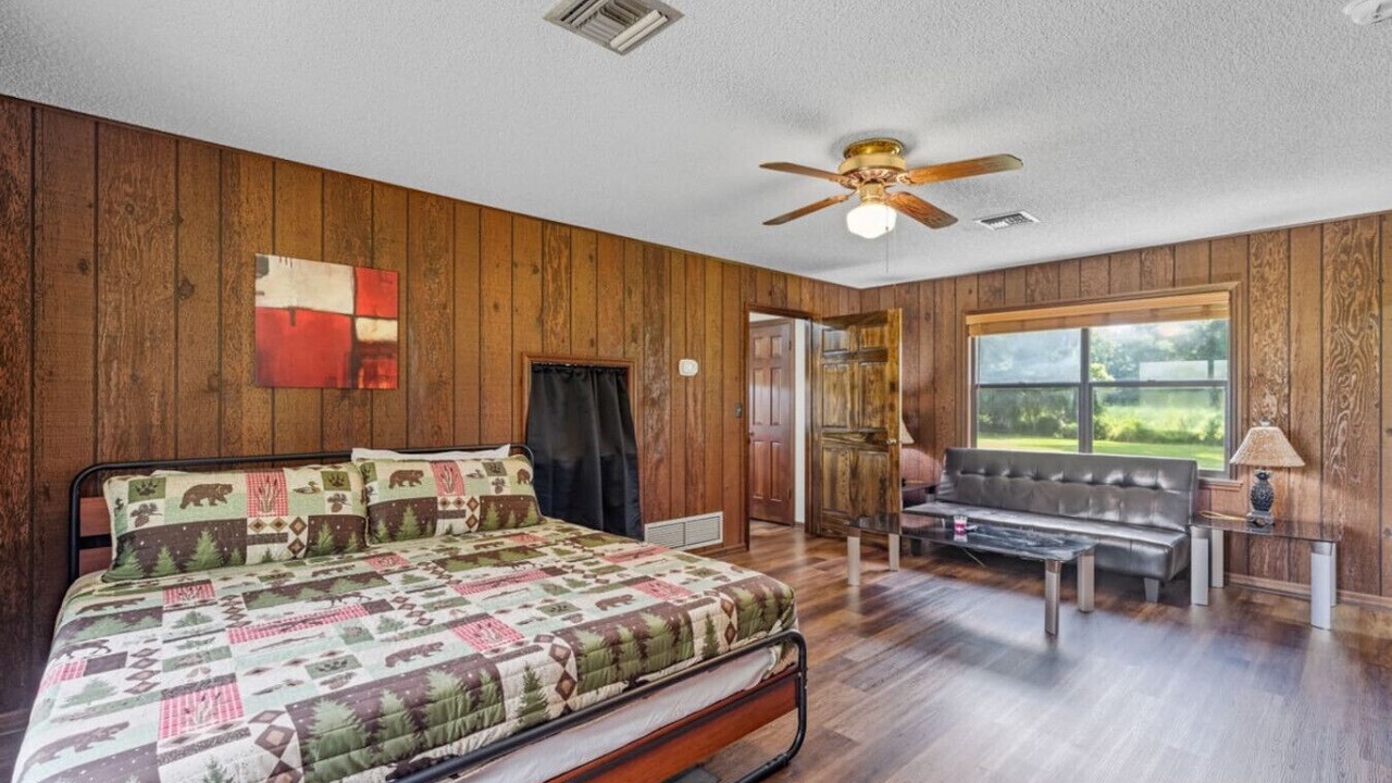 Photo of Bedroom in Dillard Estates