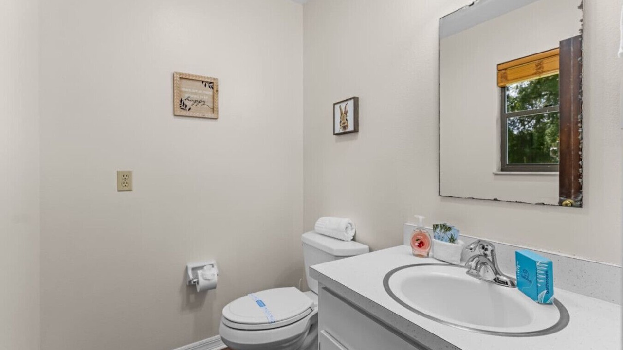Photo of Bathroom in Dillard Estates