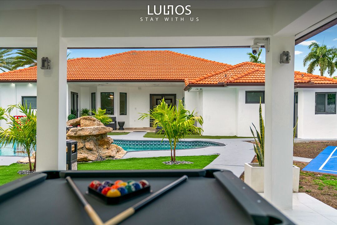 Photo of Outdoor in Tamiami
