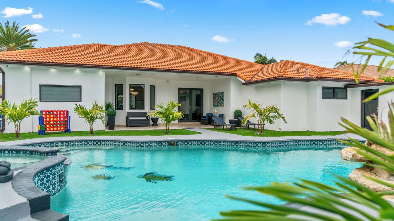 Photo of Outdoor in Tamiami
