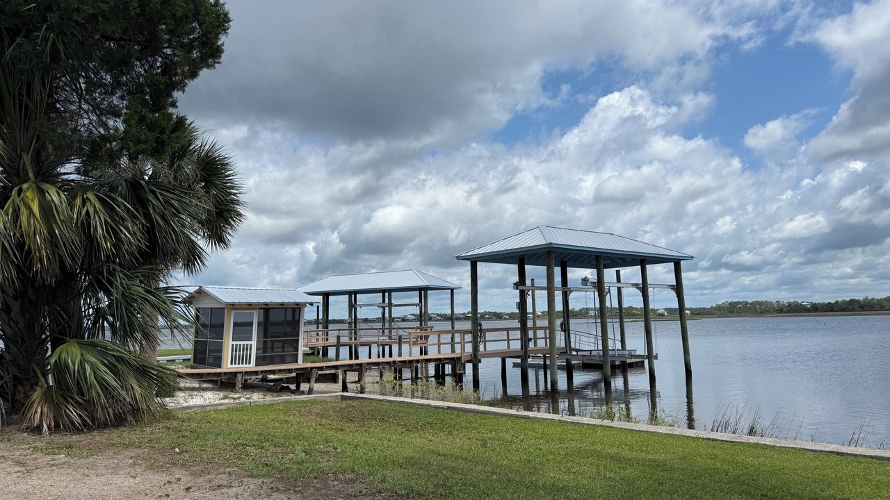 Photo of Others in Crawfordville