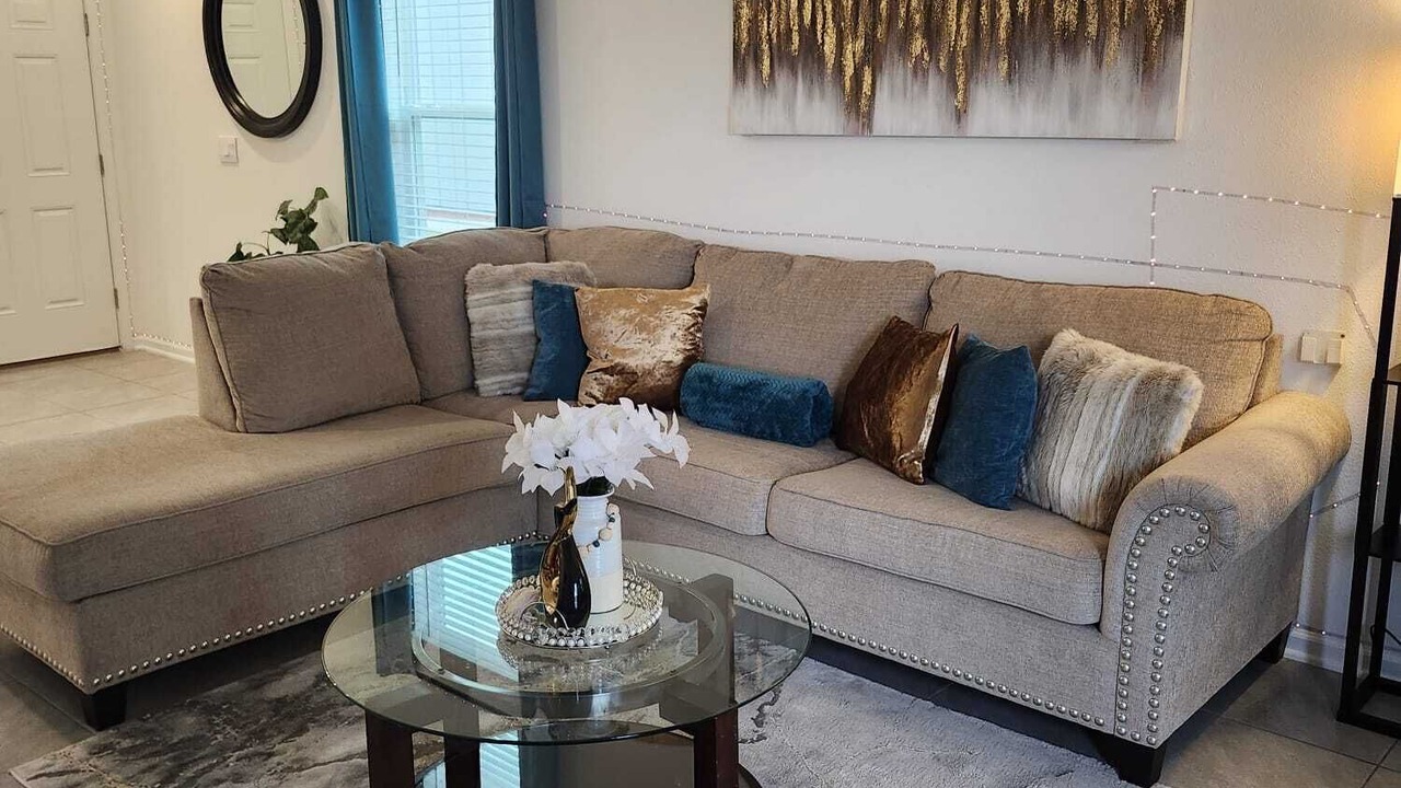 Photo of Livingroom in Northside