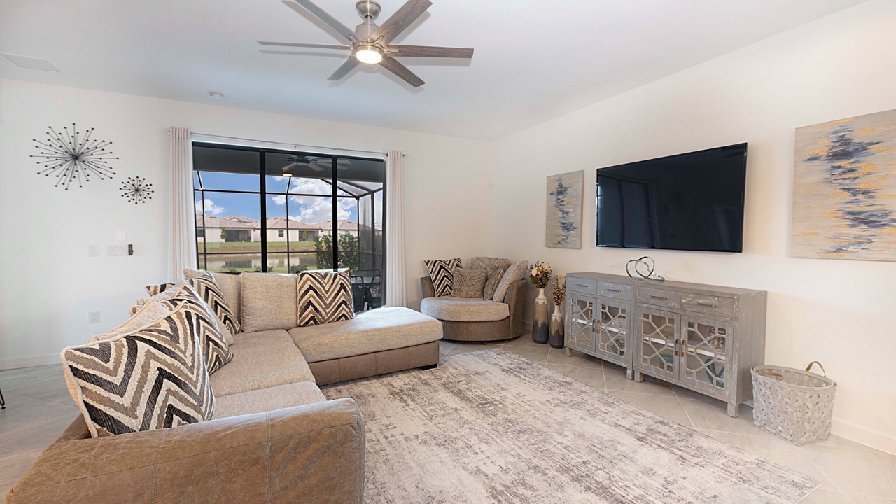 Photo of Livingroom in Gateway