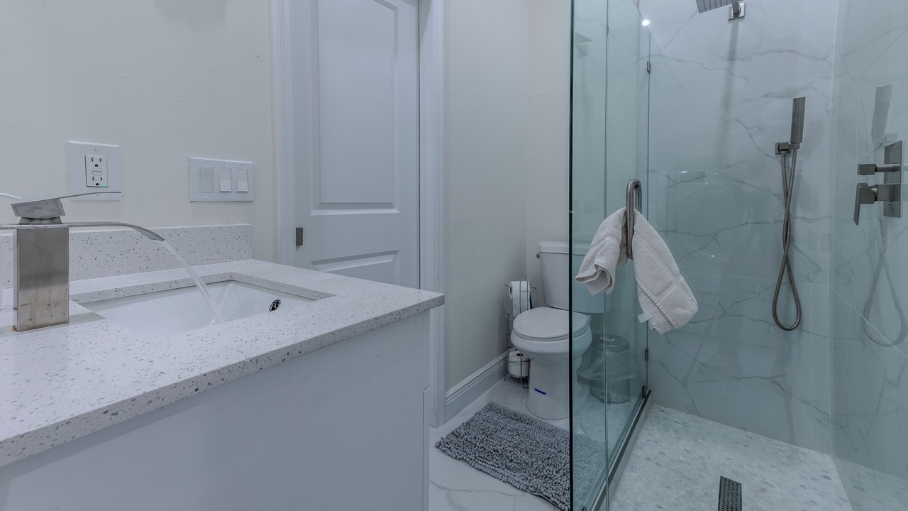 Photo of Bathroom in Sunshine