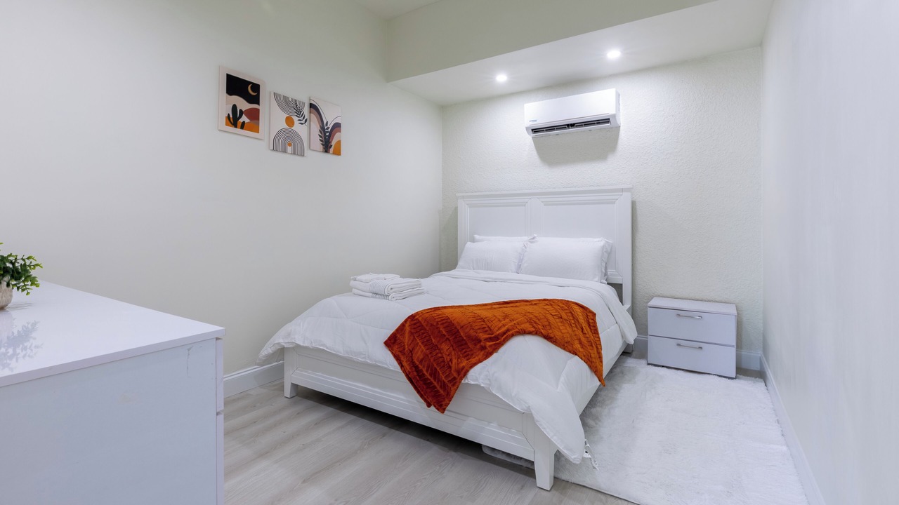 Photo of Bedroom in Sunshine